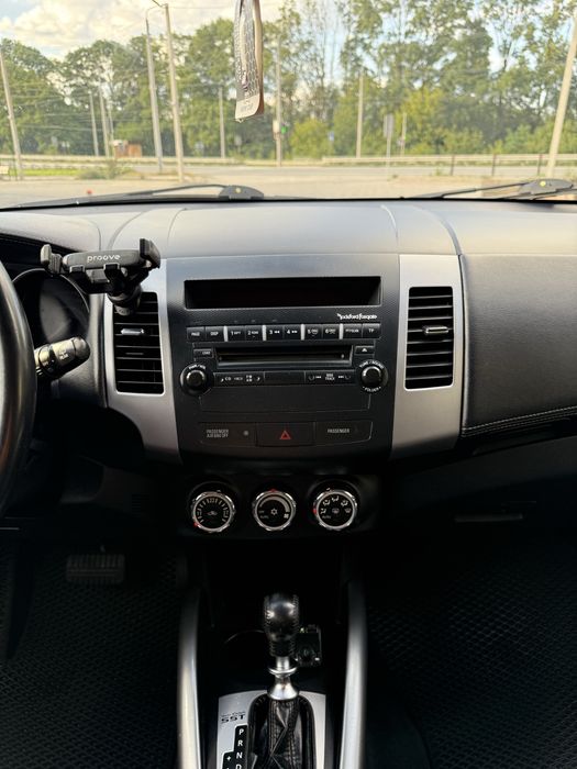 Mitshubishi outlander 2010 2.2D