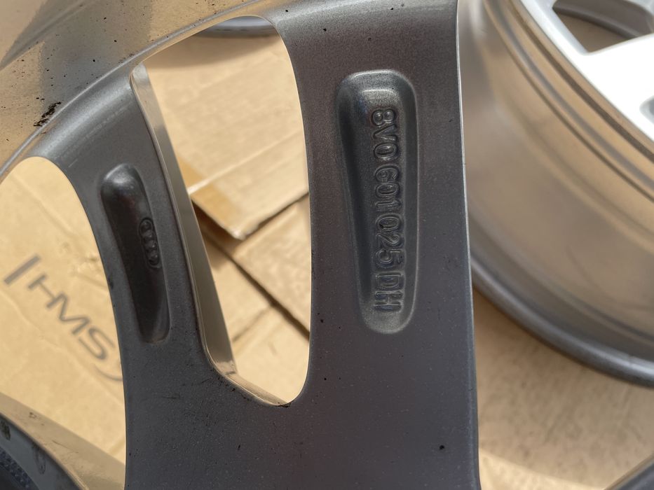 Felgi aluminiowe OEM 17'' Audi A3 8V VW Golf Skoda Octavia Seat 5x112