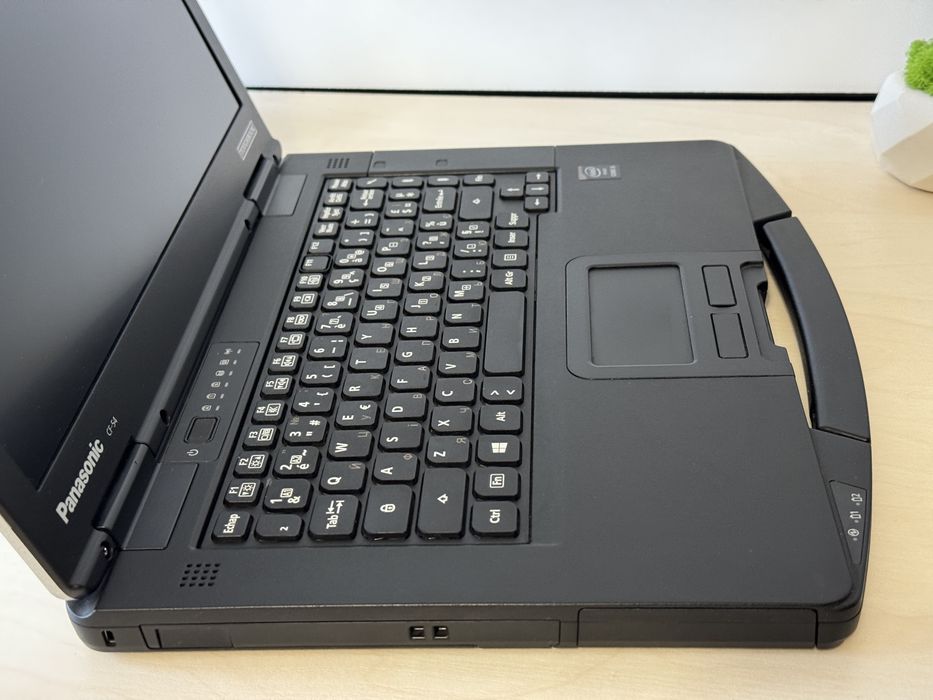 Panasonic Toughbook CF-54 i5/8/256 CF-54 IPS 1920*1080 батарея 4 год