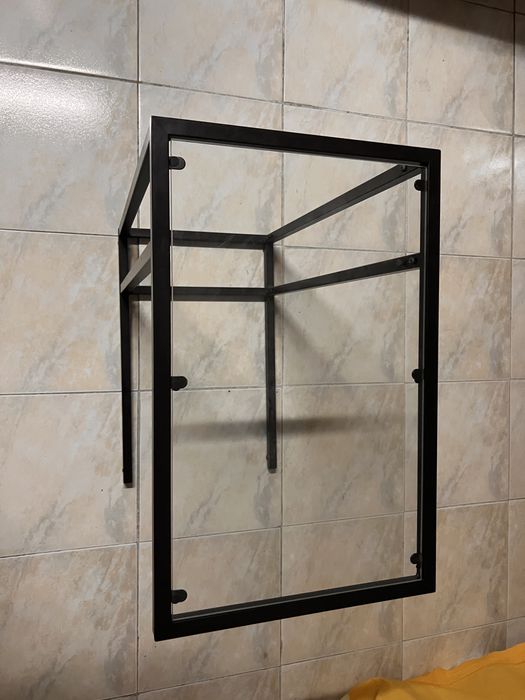 Mesa auxiliar de vidro