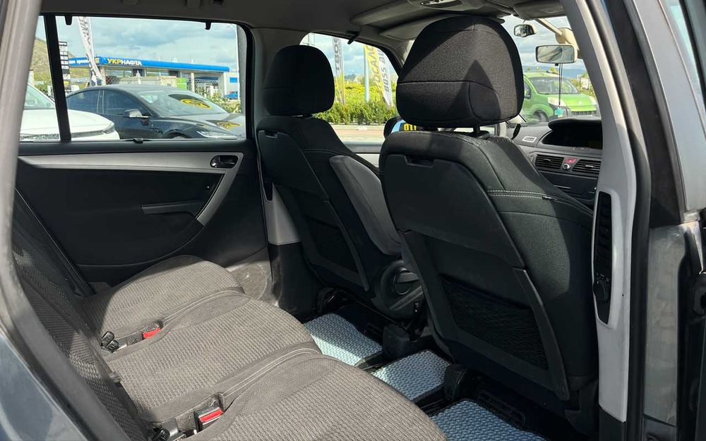 Citroen Grand C4 Picasso 2010
