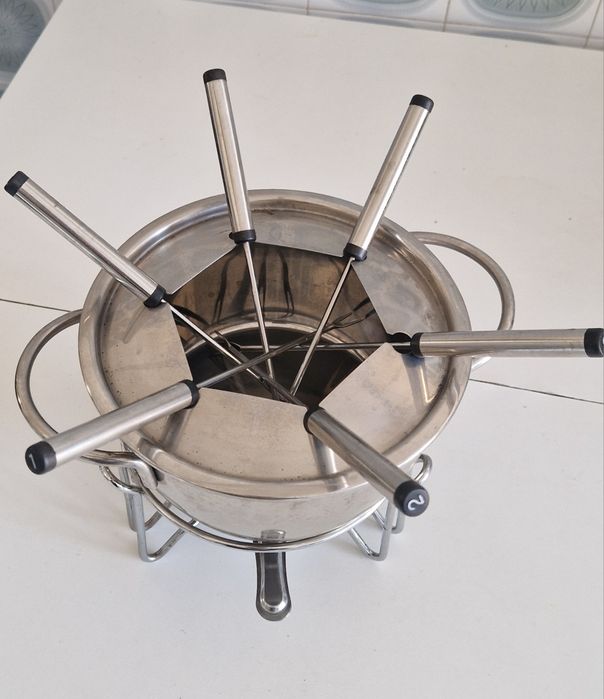 Fondue em inox com acessórios