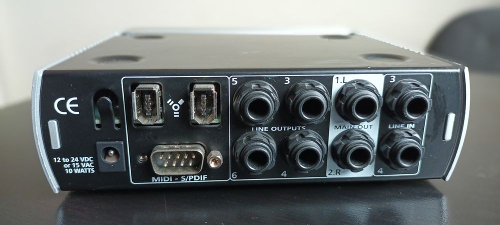 Interface de Áudio PreSonus FireBox – Como Nova!