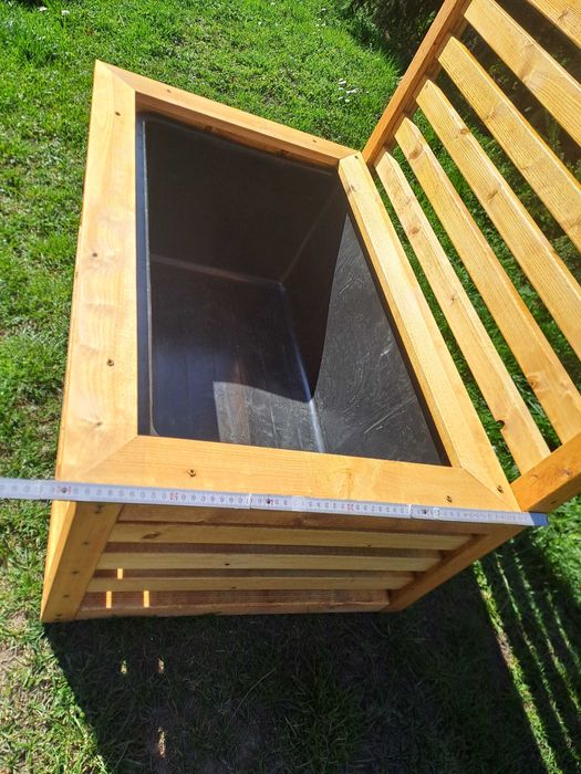 Drewniana donica z plastkiowym wkładem