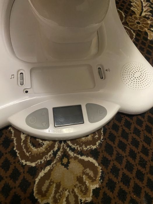 заколисуючий цент 4moms