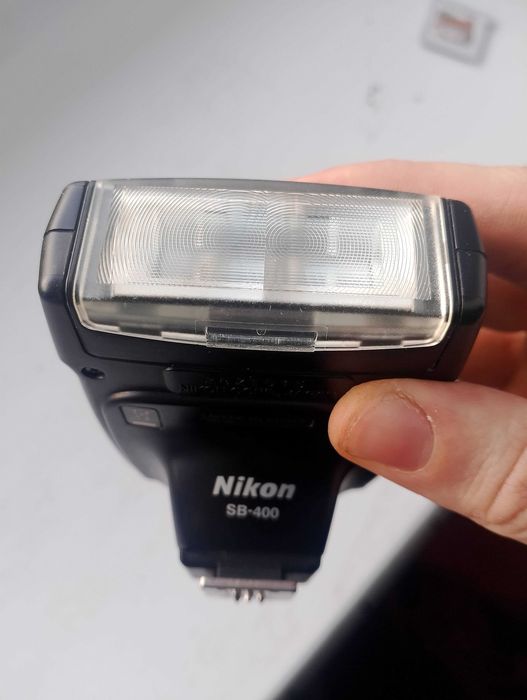 Lampa błyskowa Nikon SB-400