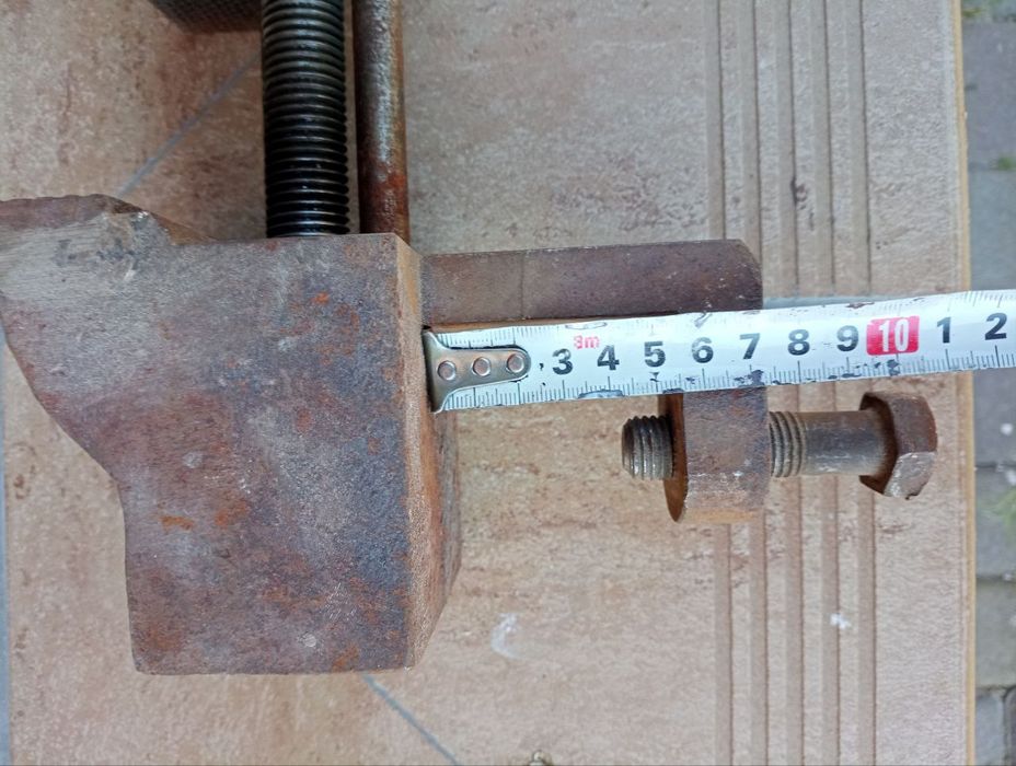 Тиски ,б/у ,рабочие - 450 грн.