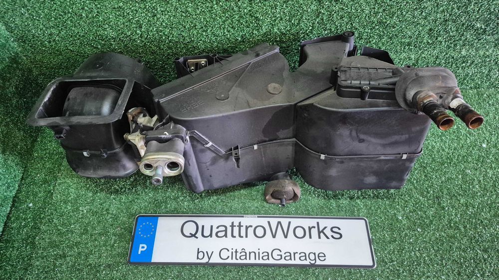 Caixa Sofagem Ar Condicionado Audi A4 B5 8D Ref. 8D1.820005J Original