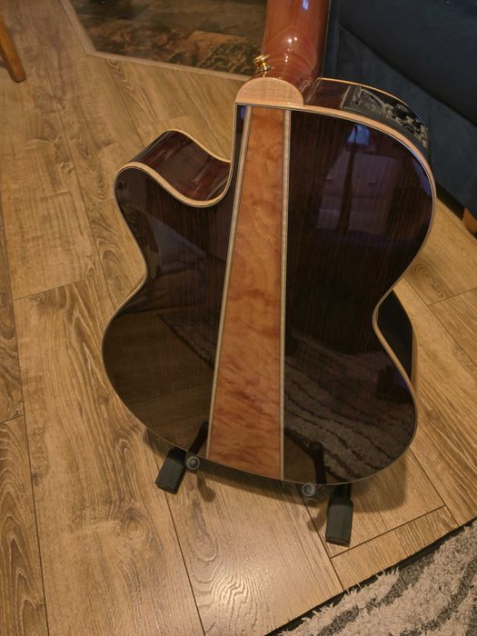 Gitara elektroakustyczna