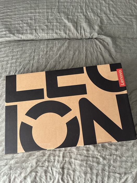 Laptop lenovo legion pro 5 16IAX10 + podkładka z wiatrakami żeby nie grzał