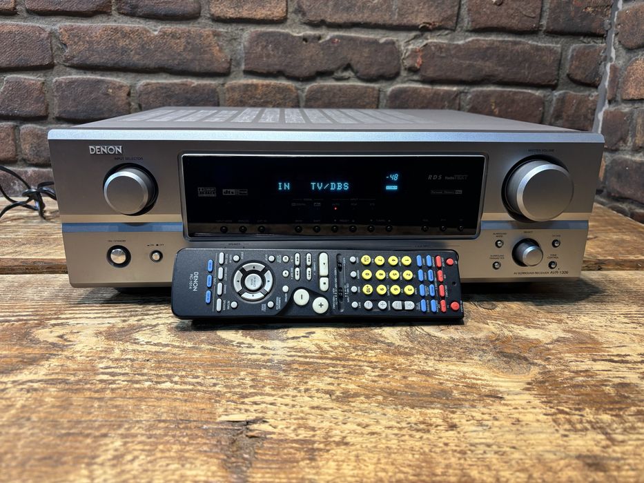 Amplituner Denon AVR 1306 + pilot