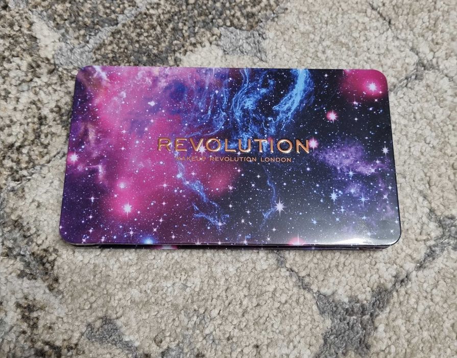 Paletka cieni Revolution Forever Flawless Constellation