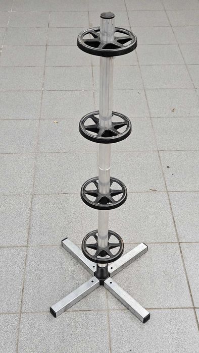 Stojak do garażu na 4 koła felgi z pokrowcem ochronnym
