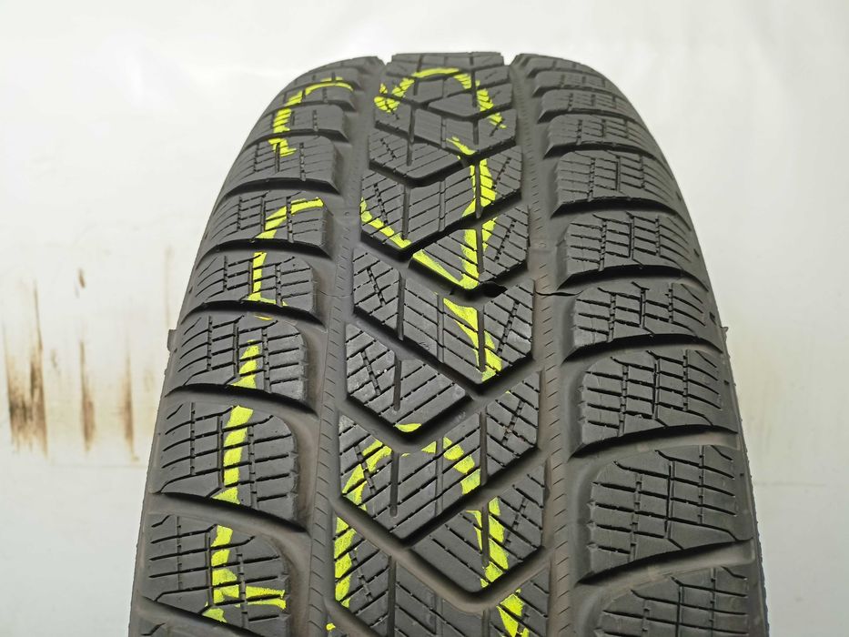 Pirelli Scorpion Winter 215/65/17 2020r. 99H 8,1mm (523)