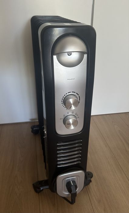 Aquecedor a óleo Equation com tampa traseira 2900W Turbo preto