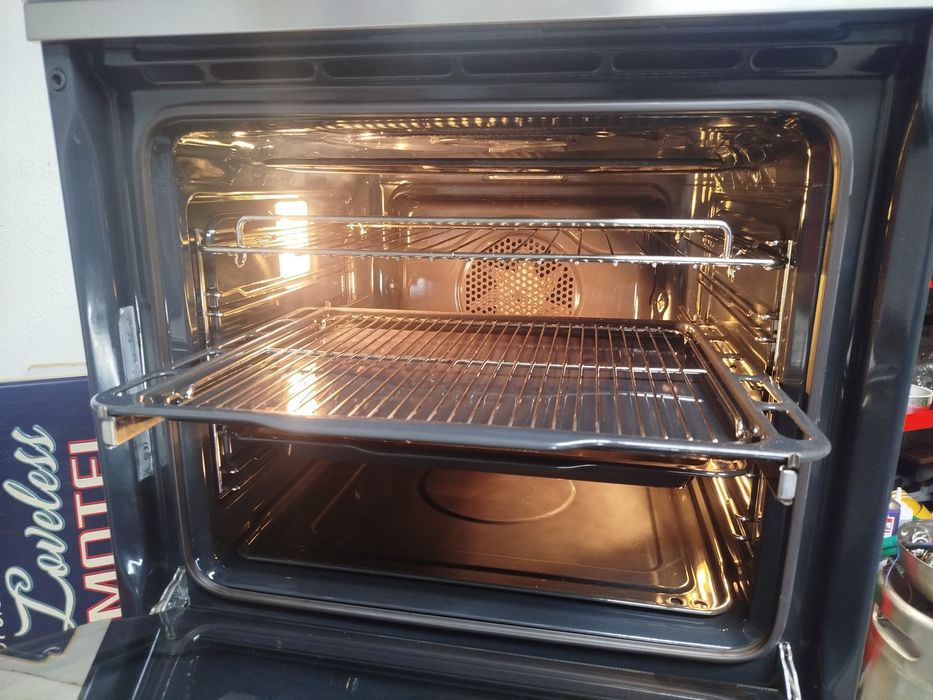 Forno smeg mod SC 112-8 e Microondas SC45M2