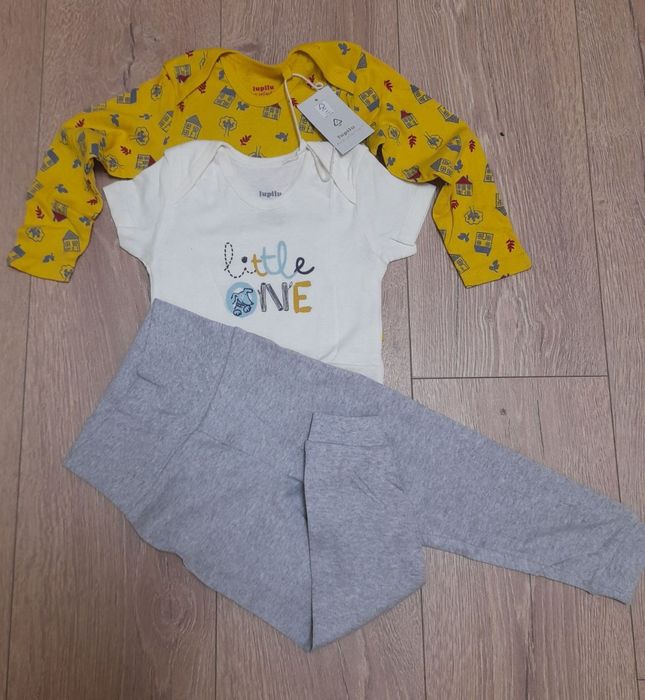 Комплекти, костюмчики для малюків