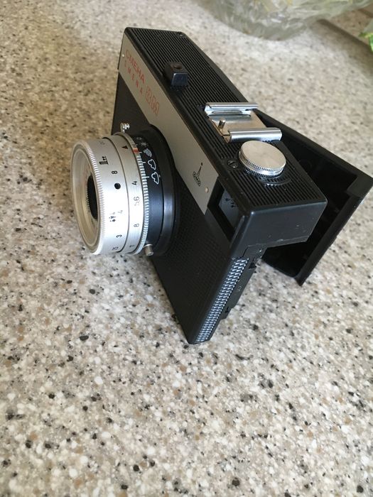 Плёночный фотоаппарат Смена 8М.