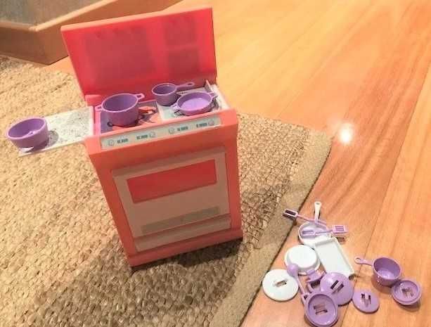Fogão da Barbie com vários acessórios