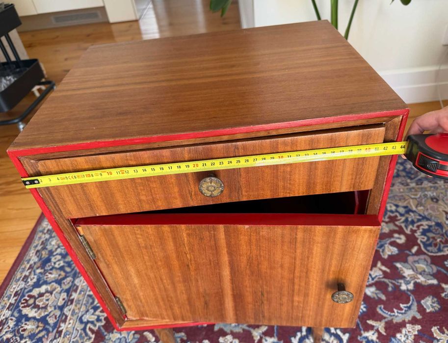 Mesa de cabeceira vintage