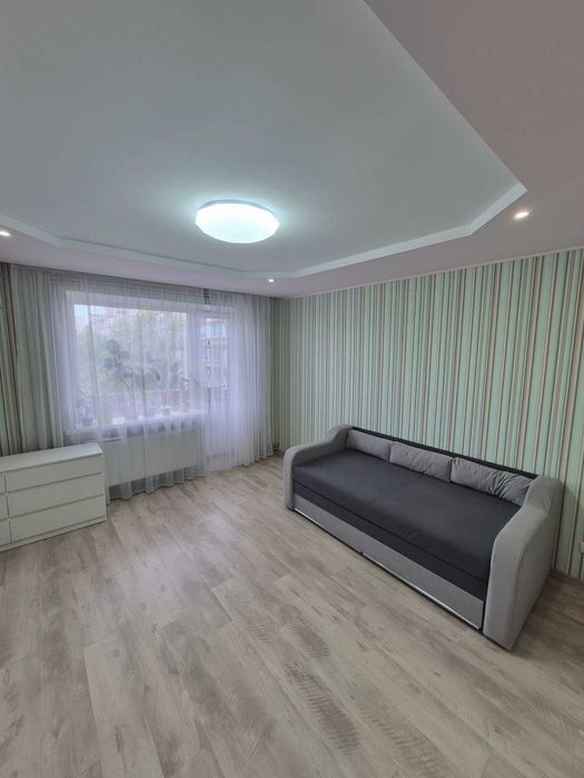 Продам 3-х кім квартиру 62м2 з інд.опаленням, ремонт, меблі, техніка.