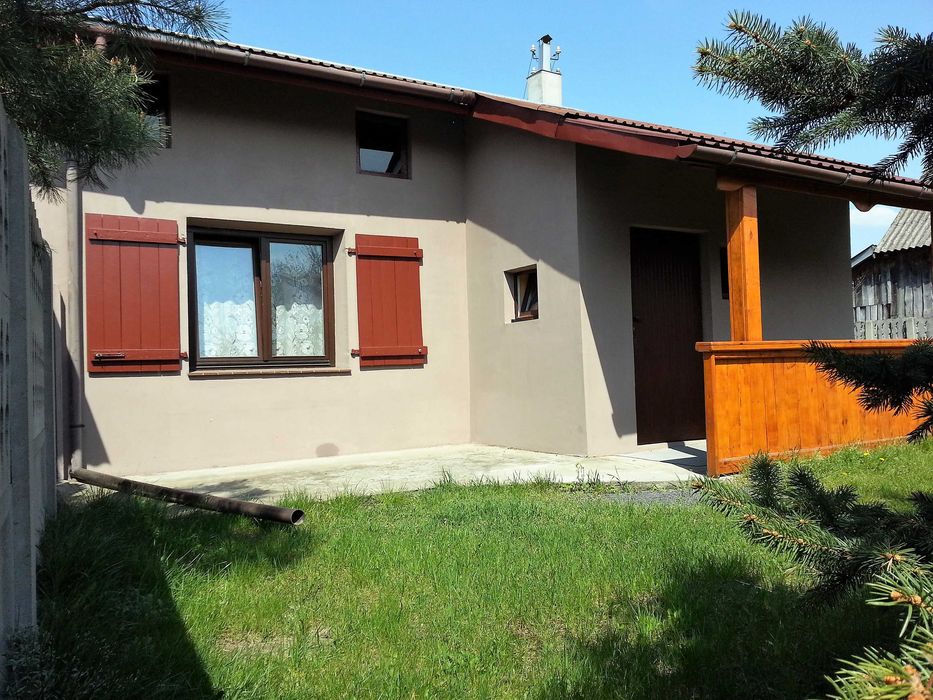 Do wynajęcia - dom 50m2 z budynkami gospodarczymi, działka 5 ar