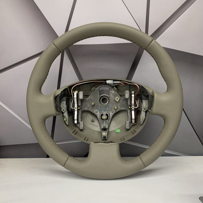 Перетягнутий руль бежевий Меган, Сценік, Кенго на обмін