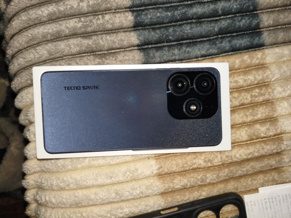 Продам телефон текно спарк 10 про