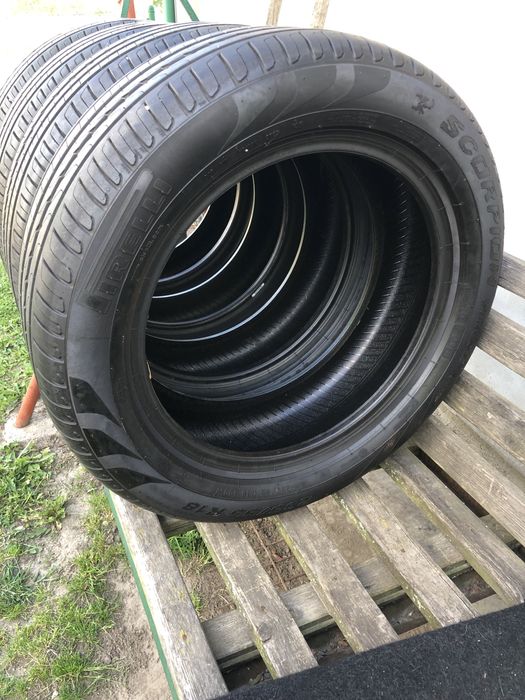 Шини 18 235/55 Pirelli 2023р.