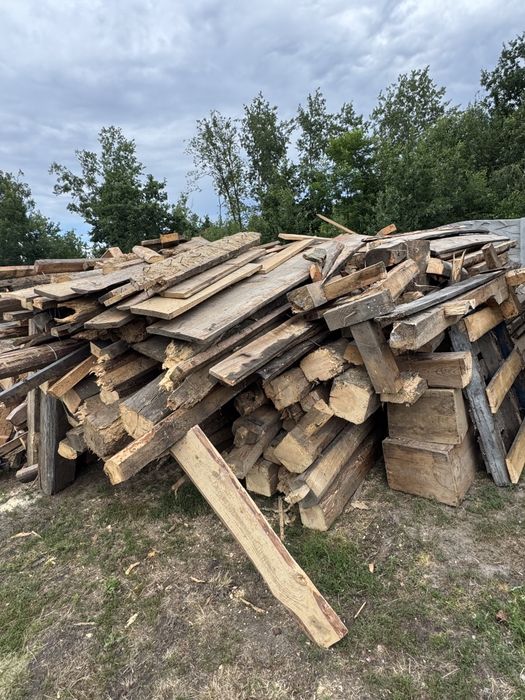 Drewno z rozbiórki starej stodoły