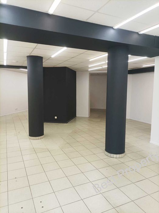 Магазин 122 м2 • Фасад 1й поверх • нежитлове • Академмістечко