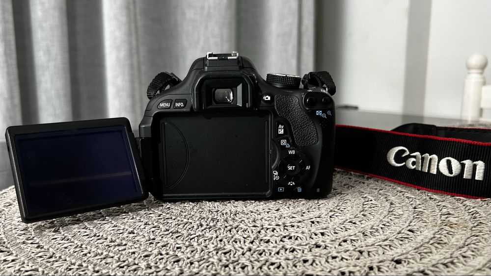Câmera Canon EOS 600D