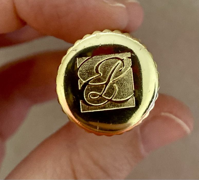 Продам помаду Estee Lauder