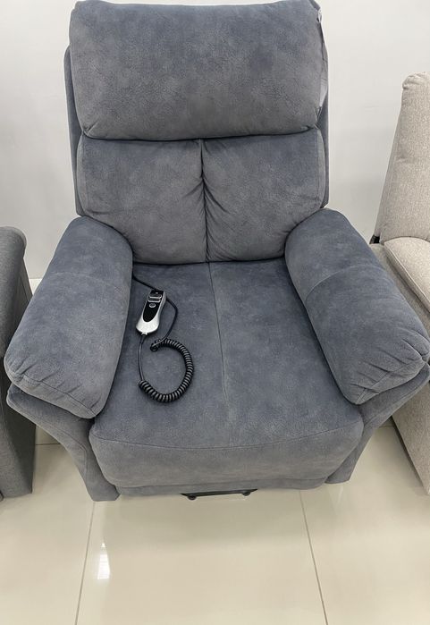Sofa relax com motor inclinavel e elevatorio