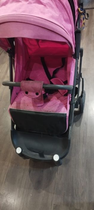 Продам прогулочную коляску  yoya 21