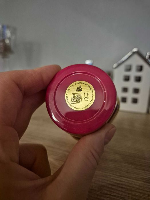 Lattafa Yara Candy różowa