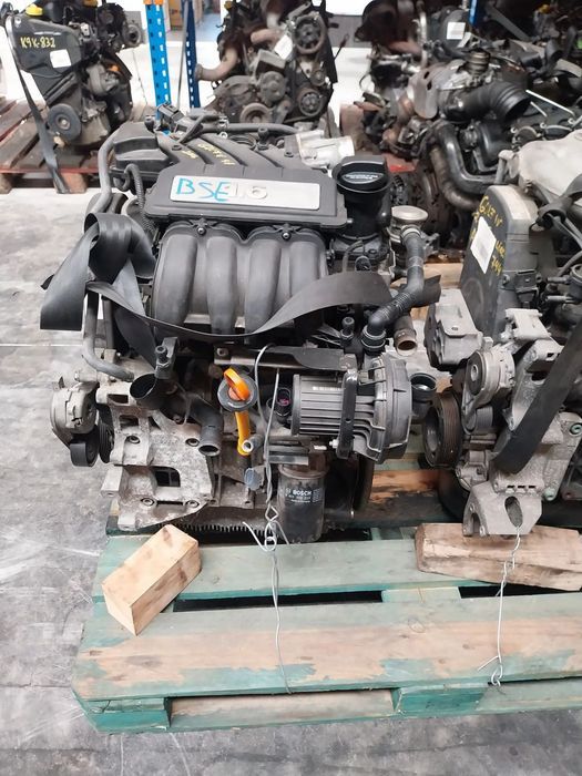 Motor Volkswagen Golf V 1.6 gasolina Ref: BSE