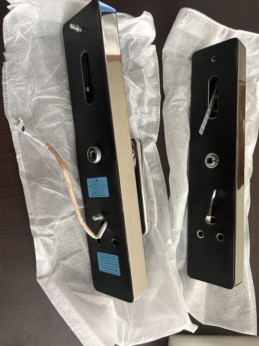 Fechadura inteligente com codigo e impressão Digital