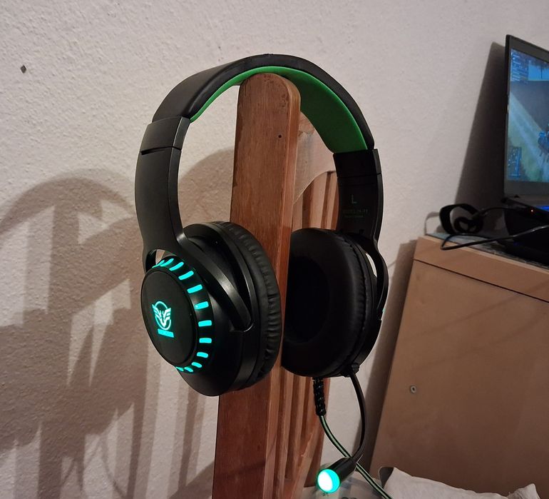 Headset Gaming LED Green – Som Imersivo c/ Comando no Cabo