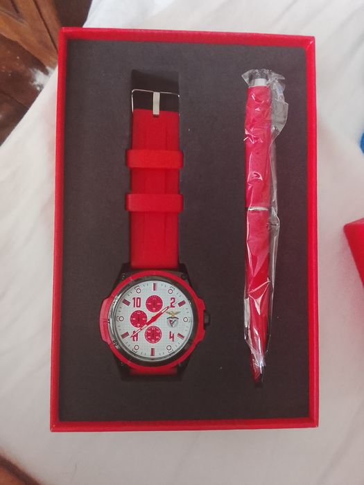 Vendo relógio do Benfica original