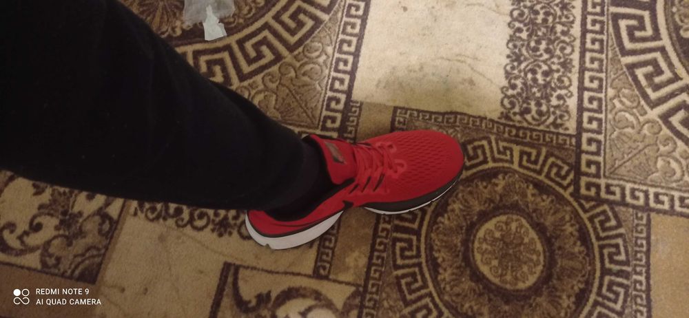 Кроси найкі 42-42.5