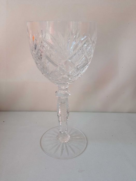 Kieliszek kryształowy na nóżce do wina szlifowany poj. 100 ml