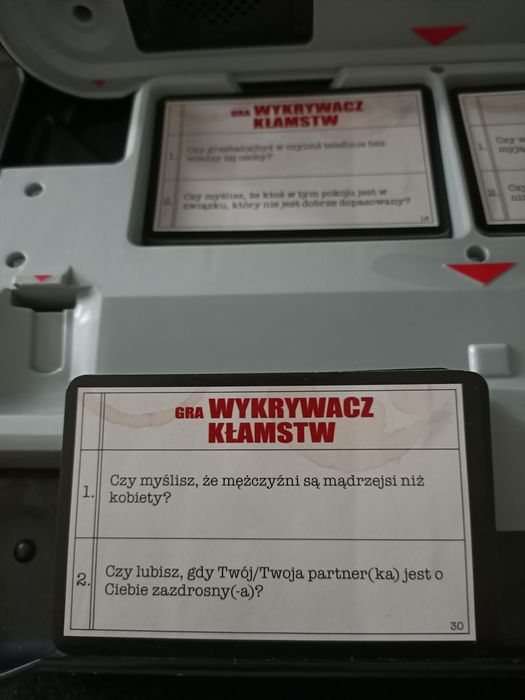 Detektor kłamst elektroniczna gra