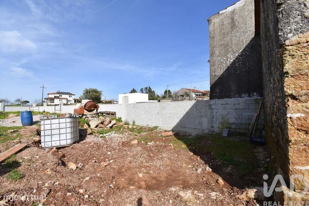 Casa / Villa em São Miguel, Santa Eufémia e Rabaçal de 70 m2