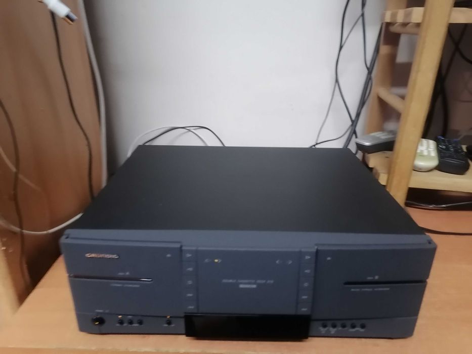 Magnetofon dwukasetowy Grundig CCF 210