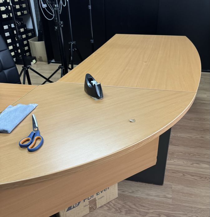 Secretaria com cadeira