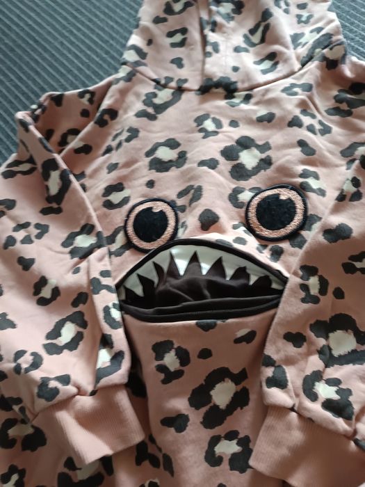 Bluza dziewczęca.