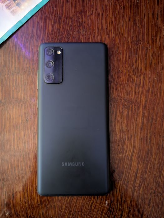 Samsung s20 fe 6/128