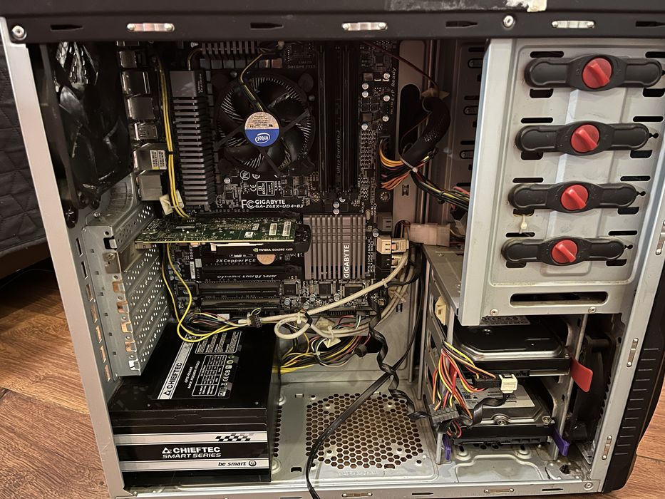 Системний блок в зборі