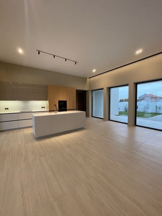 Стильний  будинок в Совіньон-Люстдорфі. Преміум-клас.